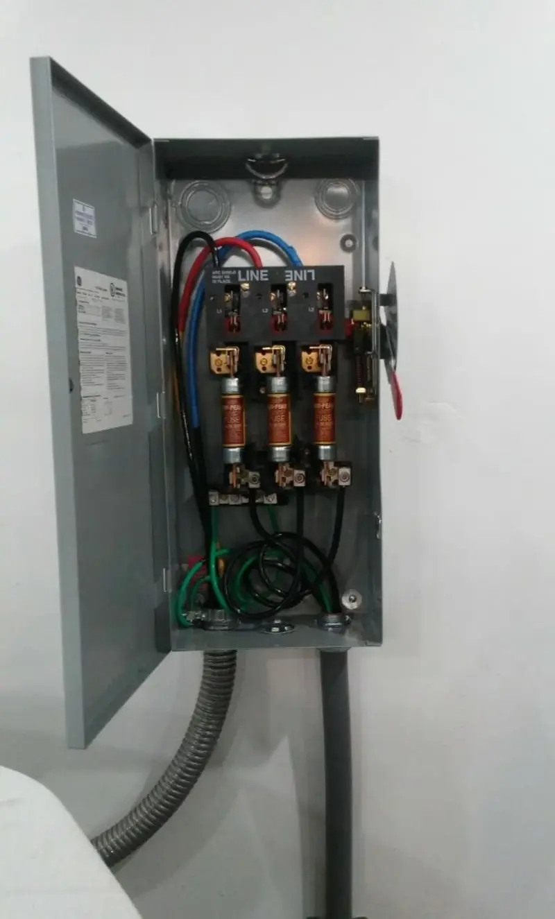 Three-phase disconnect switch installed for Smoke Detector Installation in Middlebury